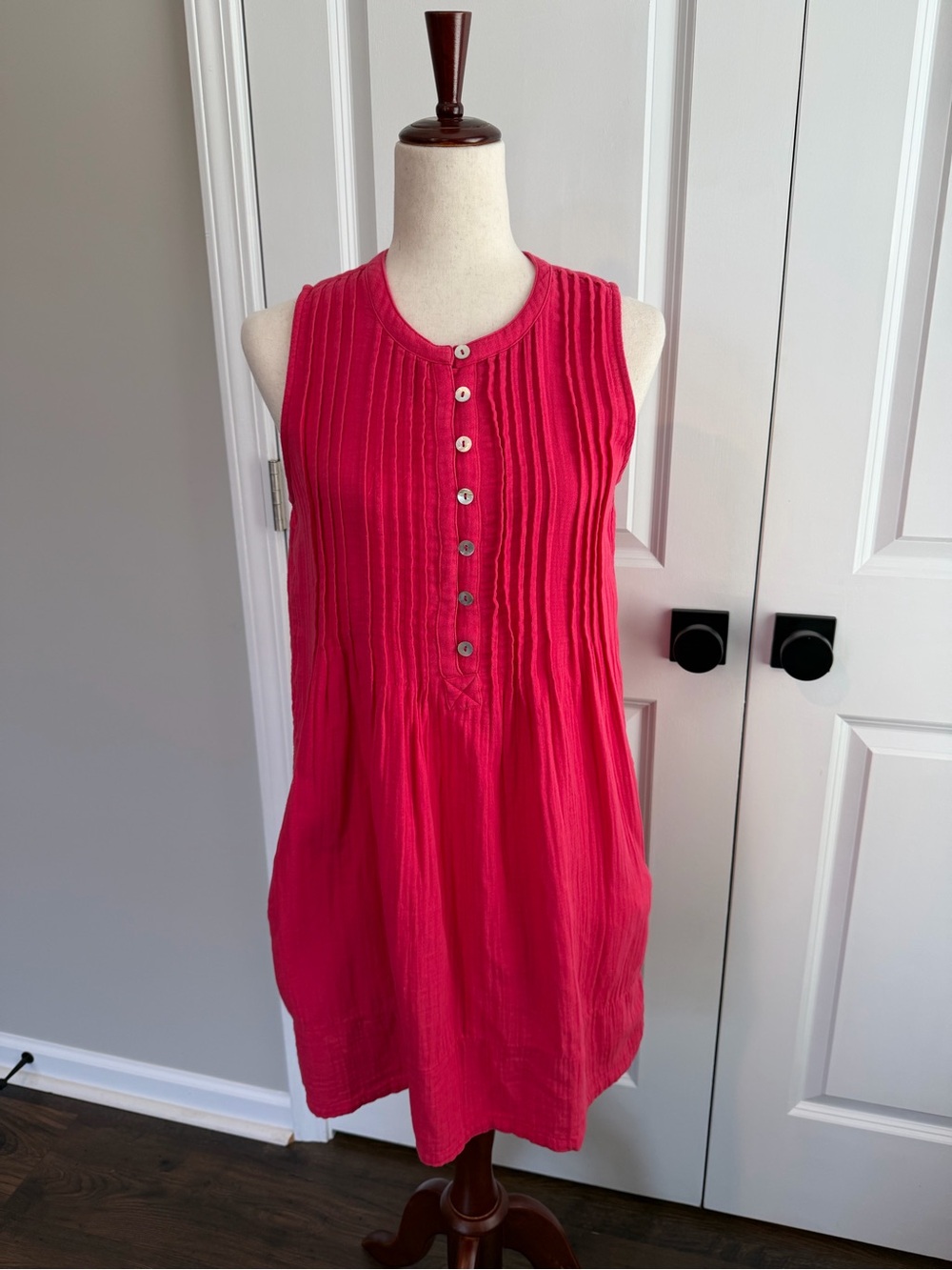 Quince Women’s 100% Organic Cotton Gauze Sleeveless Swing Dress Hot Pink XS